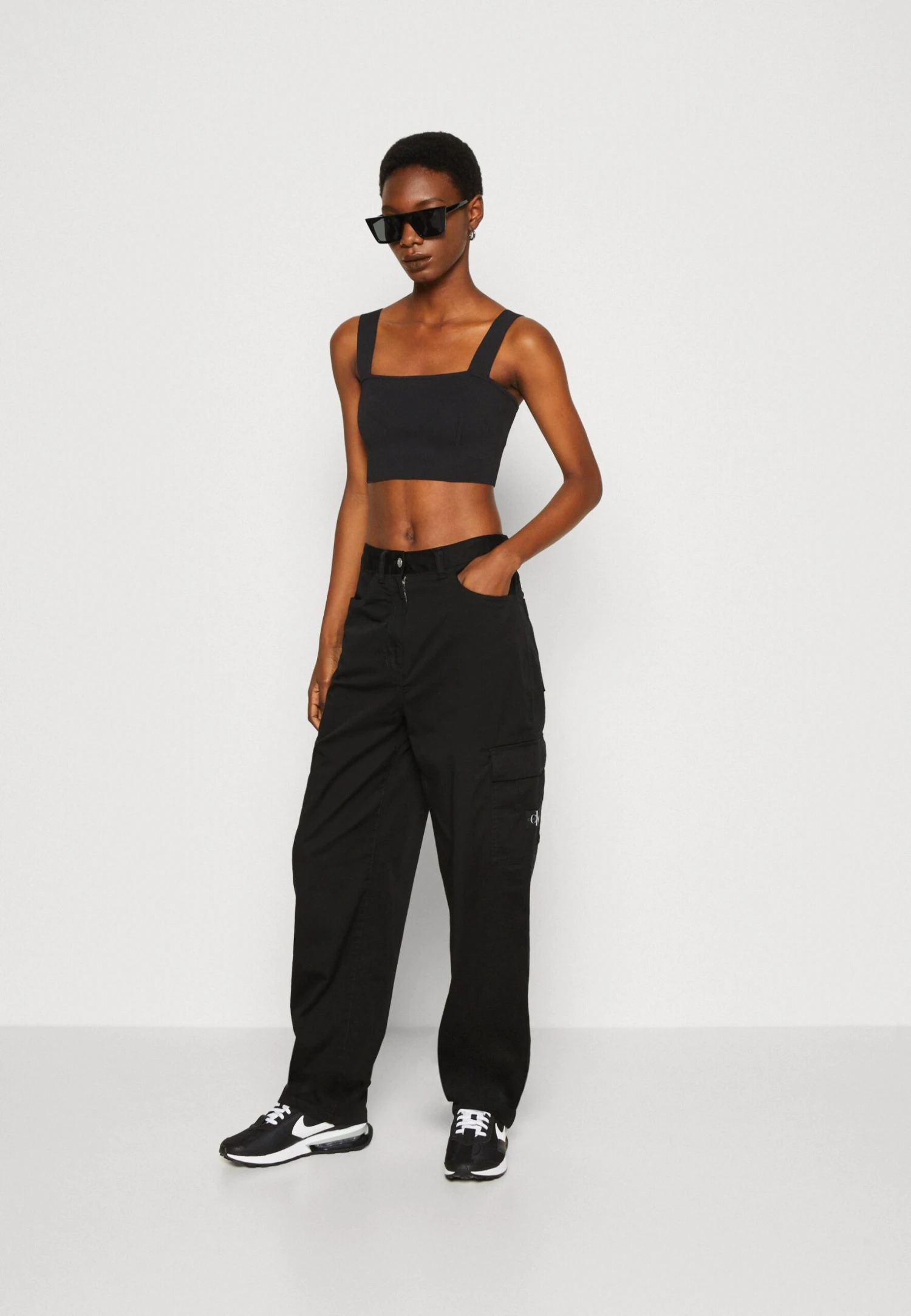 Calvin Klein Jeans High Rise Straight - Cargobroek - Black - Afbeelding 2