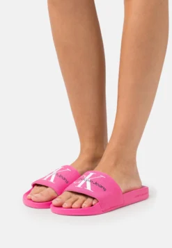 Calvin Klein Jeans Slide Monogram- Badslippers - Raspberry Sorbet