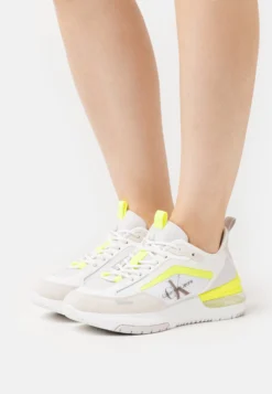 Calvin Klein Jeans Comfair Runner- Sneakers Laag - White/Ghost Grey/Safety Yellow