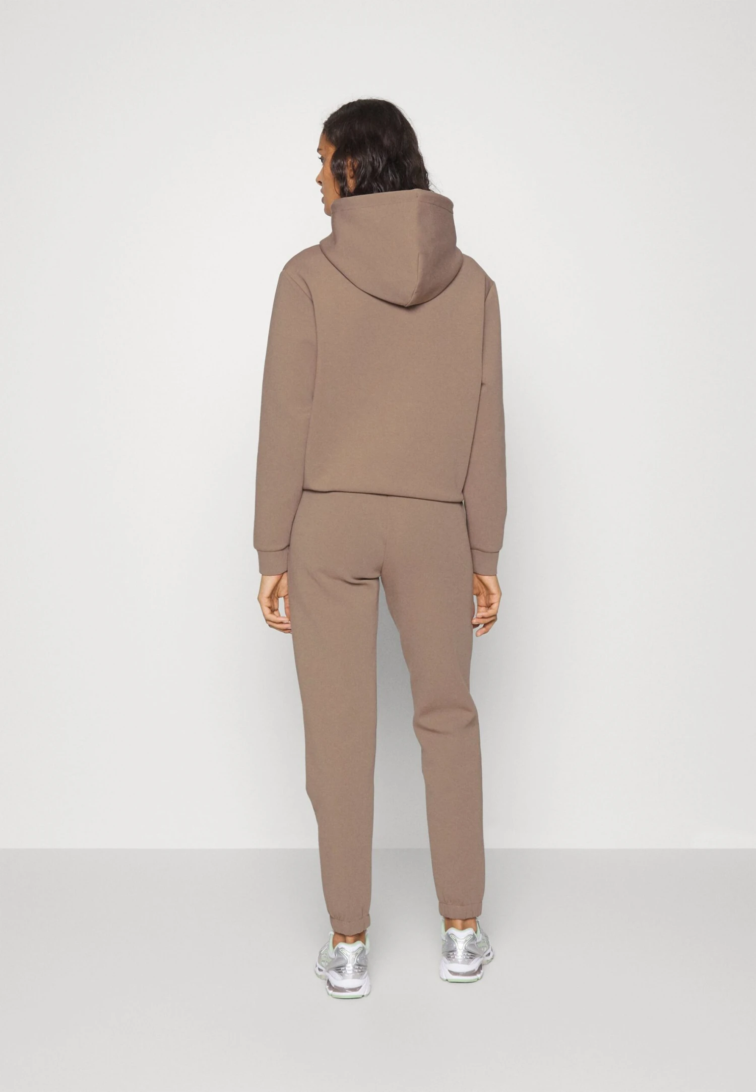 Calvin Klein Minimal Logo Scuba - Trainingsbroek - City Taupe - Afbeelding 3