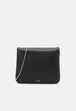 Calvin Klein Puffed - Schoudertas -Black