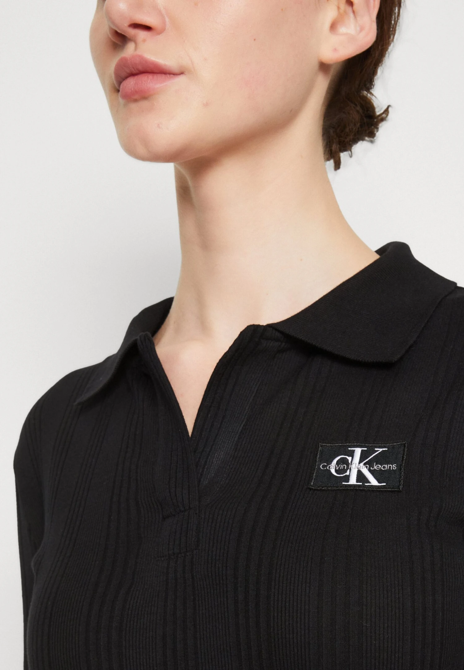Calvin Klein Jeans Badge Collar Dress - Jerseyjurk - Black - Afbeelding 5