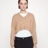 Calvin Klein Jeans Cropped V Neck - Trui - Travertine