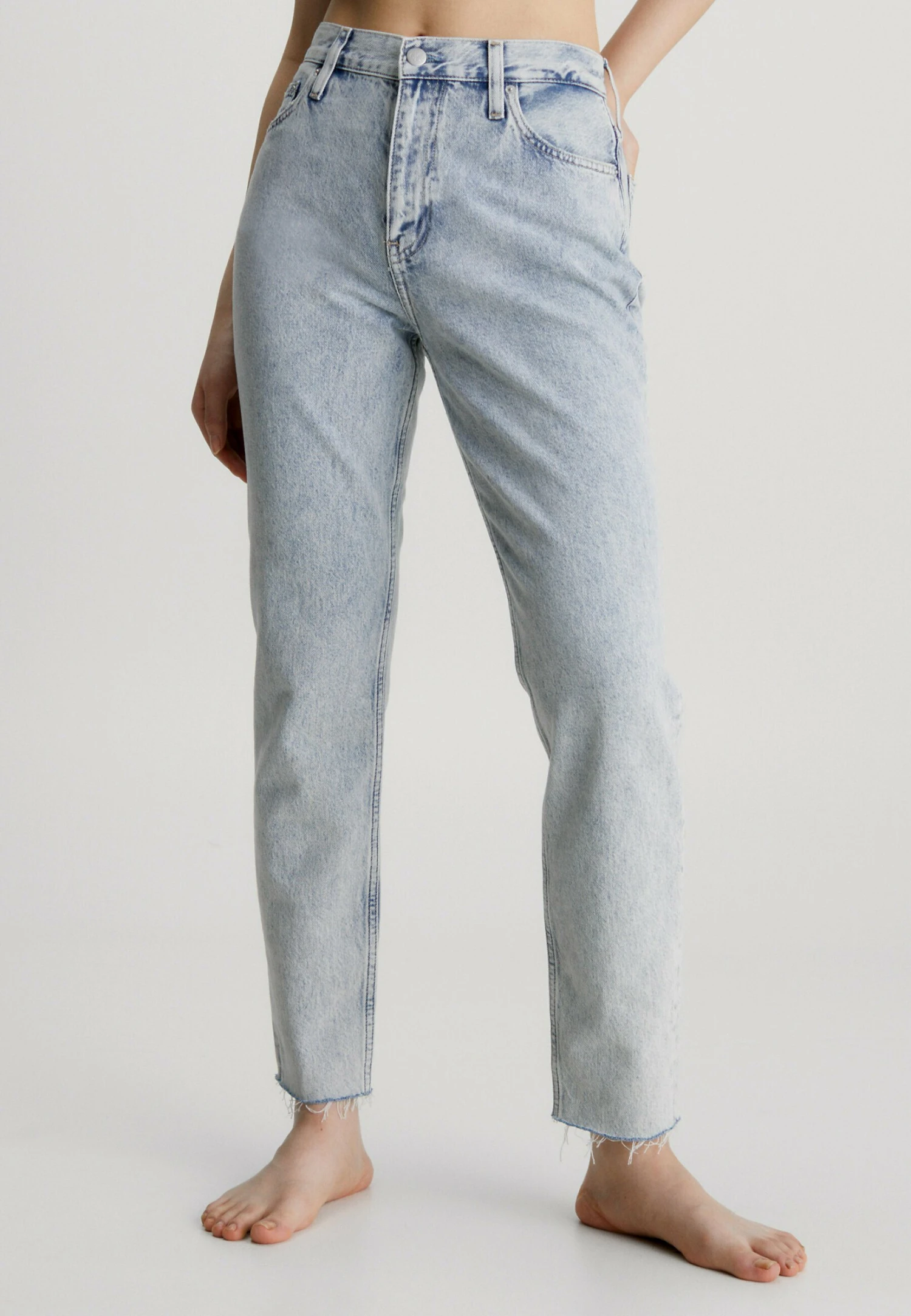Calvin Klein Jeans Mom - Slim Fit Jeans - Denim Light