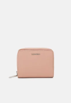 Calvin Klein Must Wallet Flap - Portemonnee - Café Au Lait