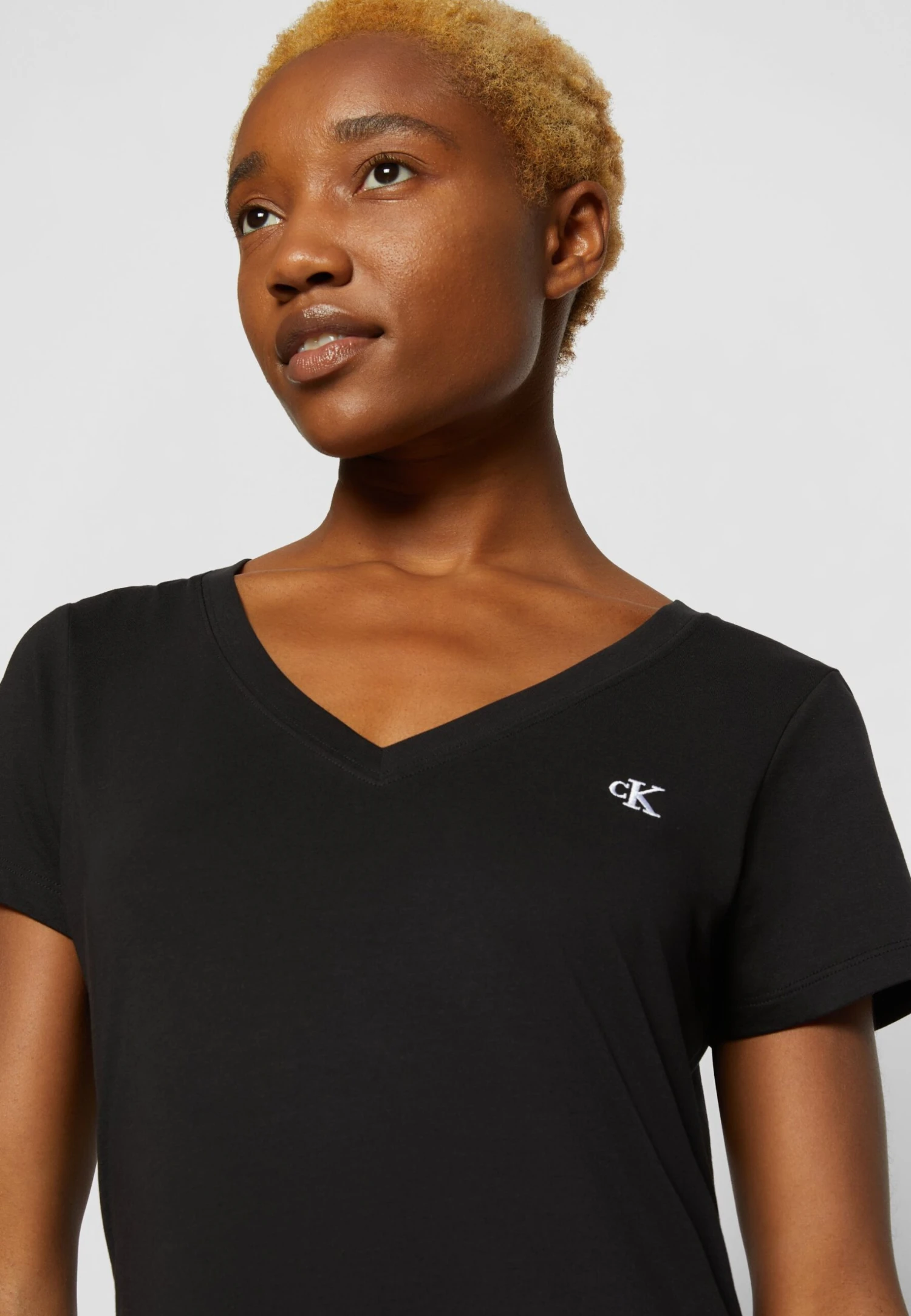 Calvin Klein Jeans Embroidery V Neck - T-Shirt Basic - Black - Afbeelding 5