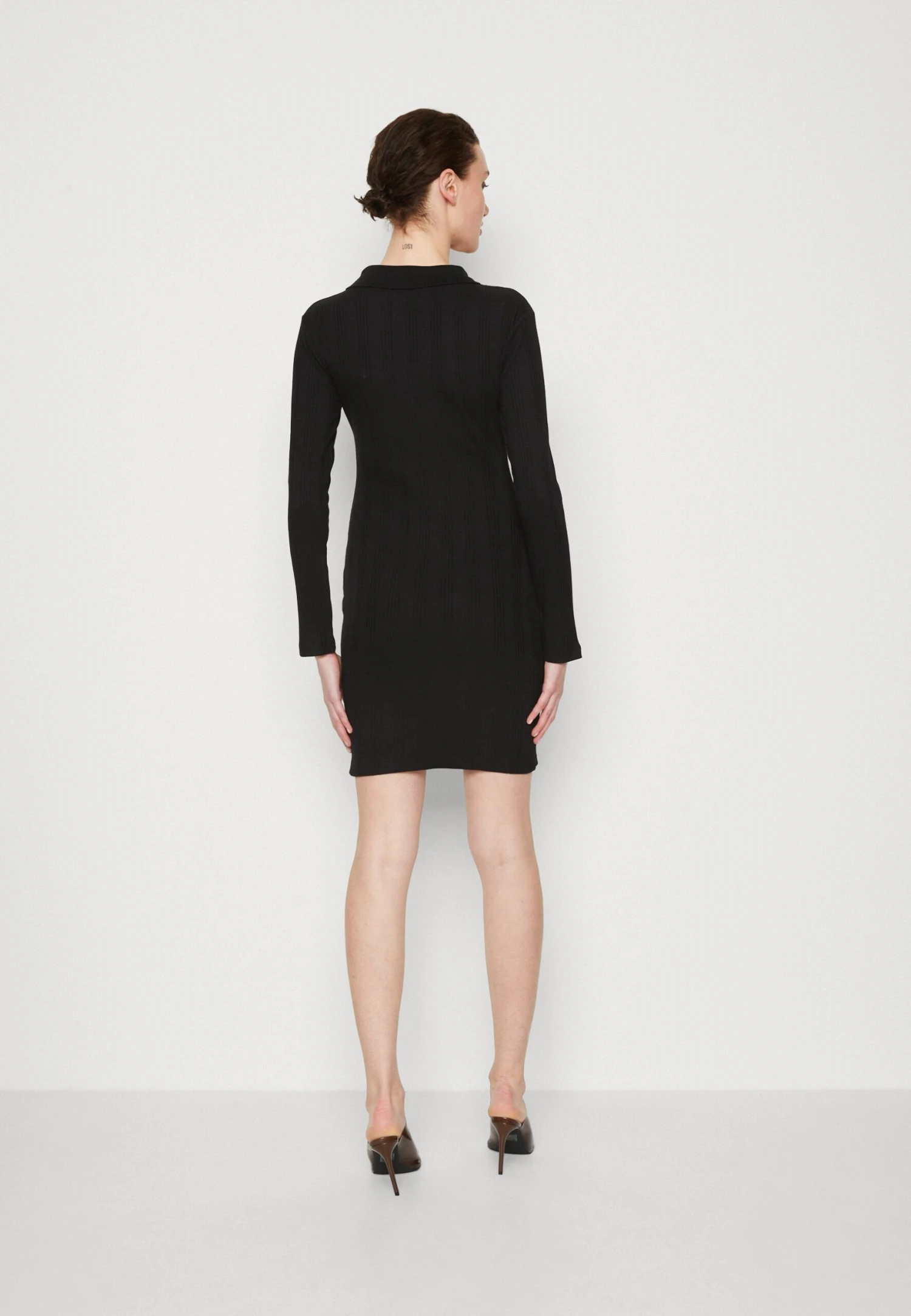 Calvin Klein Jeans Badge Collar Dress - Jerseyjurk - Black - Afbeelding 3