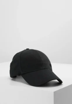 Calvin Klein Pet - Black