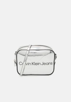 Calvin Klein Jeans Sculpted Camera - Schoudertas - Silver-Coloured