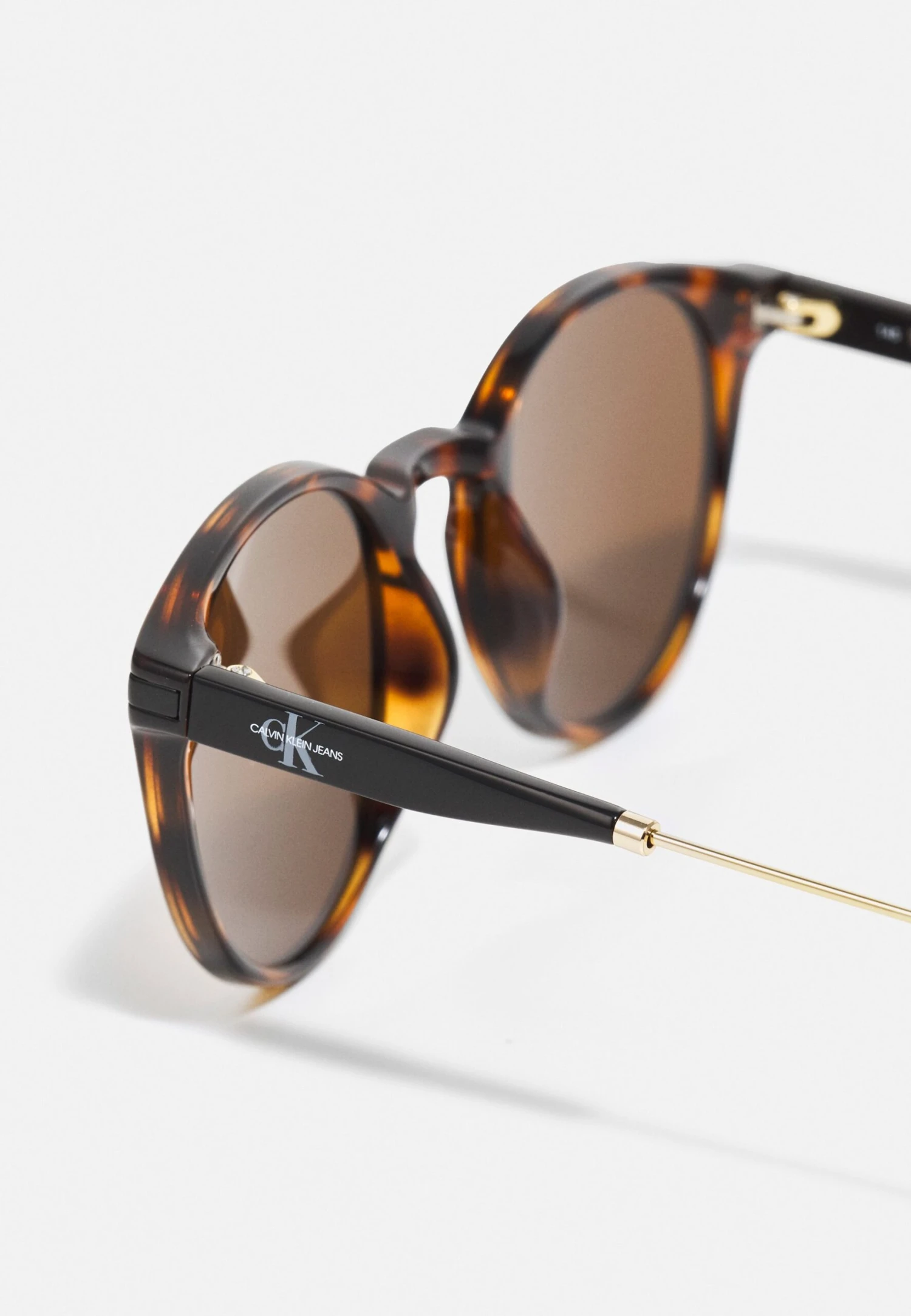 Calvin Klein Jeans Unisex - Zonnebril - Dark Tortoise - Afbeelding 4