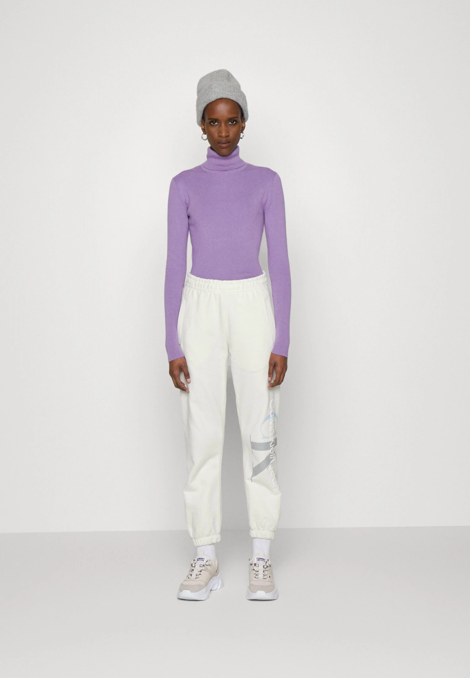 Calvin Klein Jeans Trainingsbroek - Tofu - Afbeelding 2