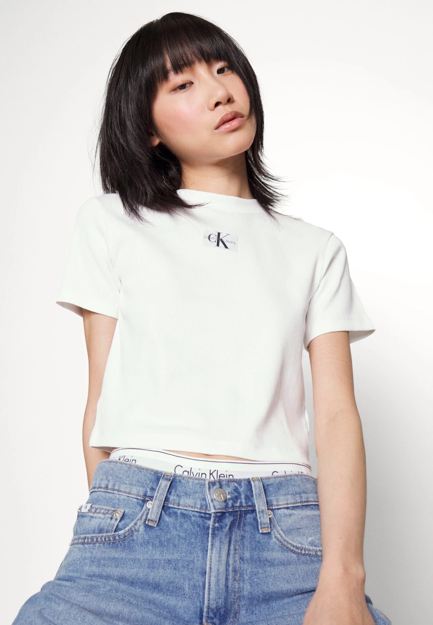 Calvin Klein Jeans Badge Short Sleeve Tee - T-Shirt Basic - Bright White - Afbeelding 4