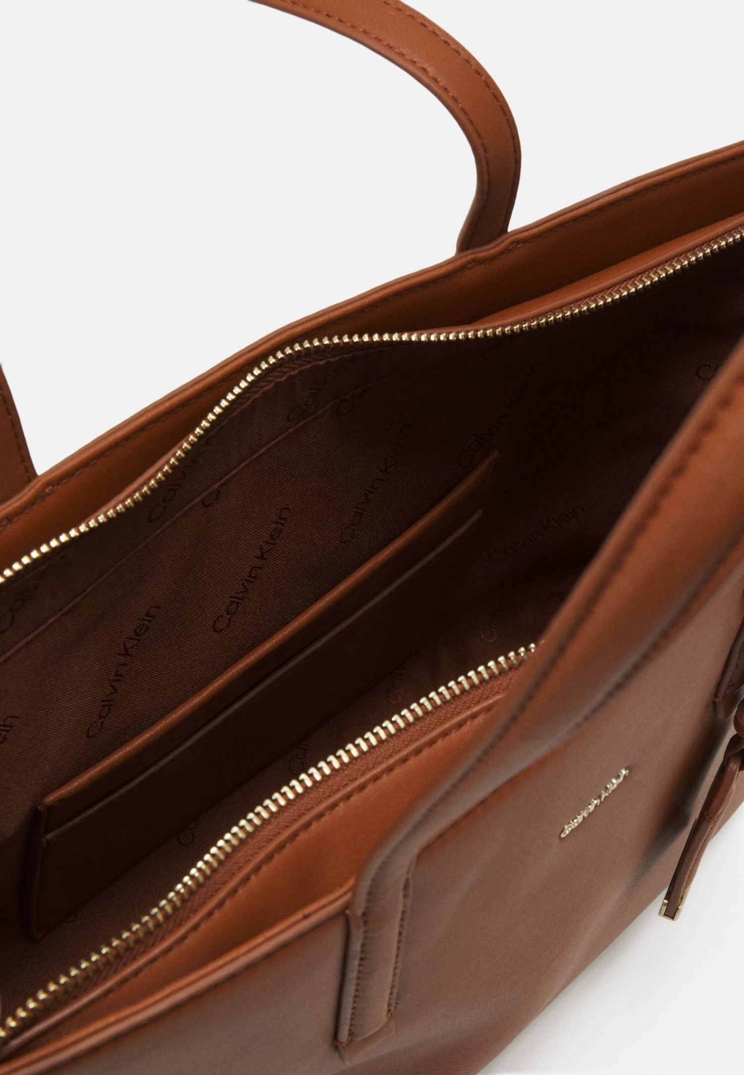 Calvin Klein Must Shopper Md - Handtas - Cognac - Afbeelding 3
