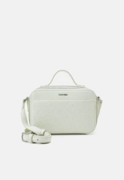 Calvin Klein Must Camera Bag Mono - Schoudertas - Marshmallow