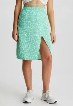 Calvin Klein Jeans Tie Detail Midi - Wikkelrok - Ditsy Floral Green Aop