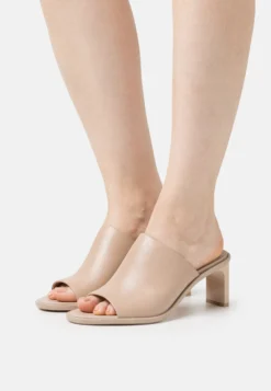 Calvin Klein Curved Stiletto Mule - Muiltjes Met Hak - Nude