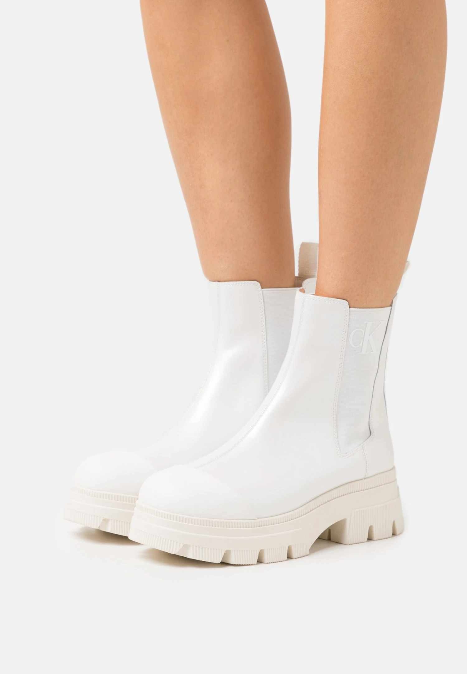 Calvin Klein Jeans Chunky Combat Chelsea Boot - Enkellaarsjes Met Plateauzool - White
