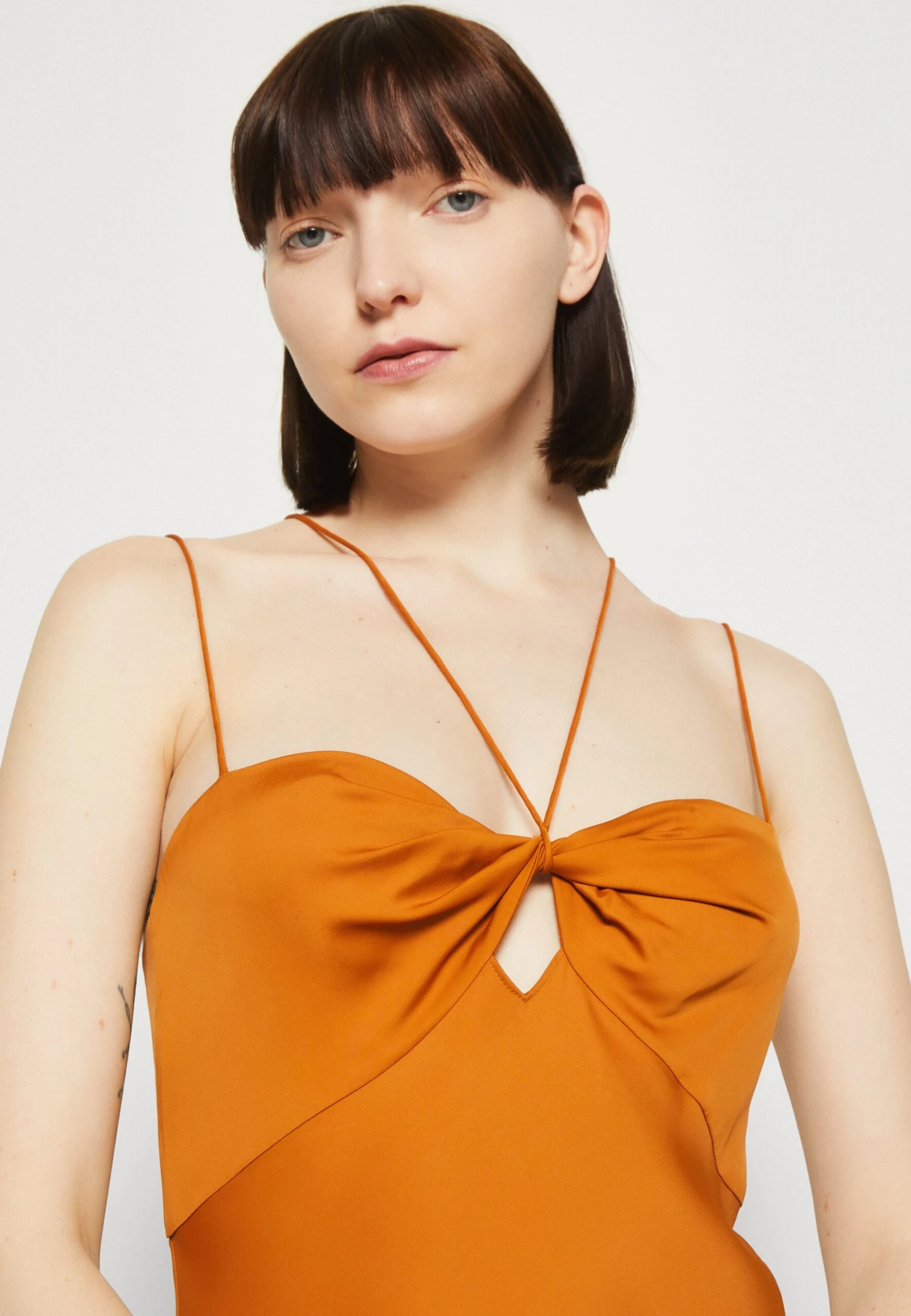 Calvin Klein Micro Strap Twist Slip Dress - Cocktailjurk - Allspice - Afbeelding 4