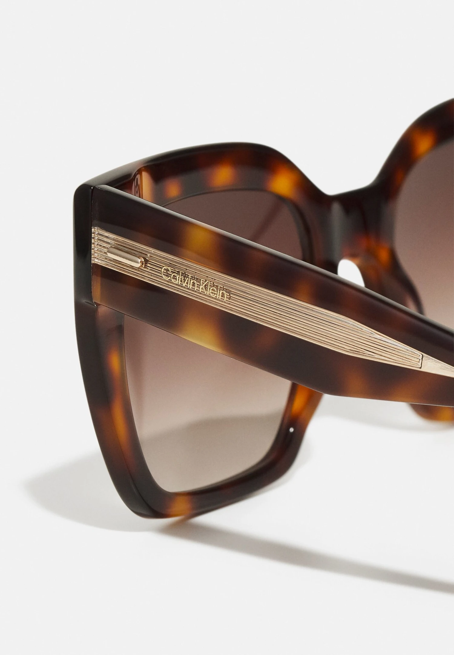 Calvin Klein Zonnebril - Brown Havana - Afbeelding 4