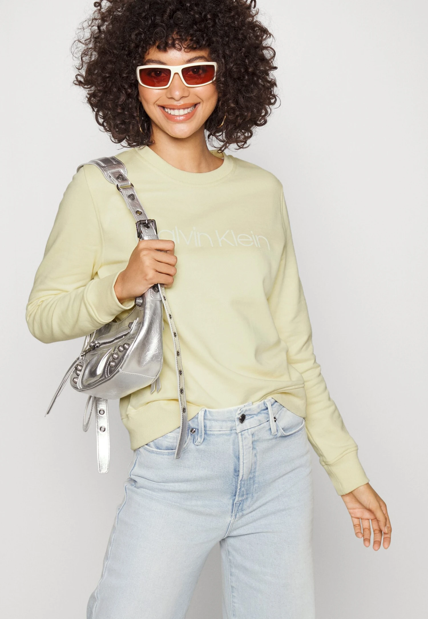 Calvin Klein Core Logo - Sweater - Buttercream Frost - Afbeelding 5