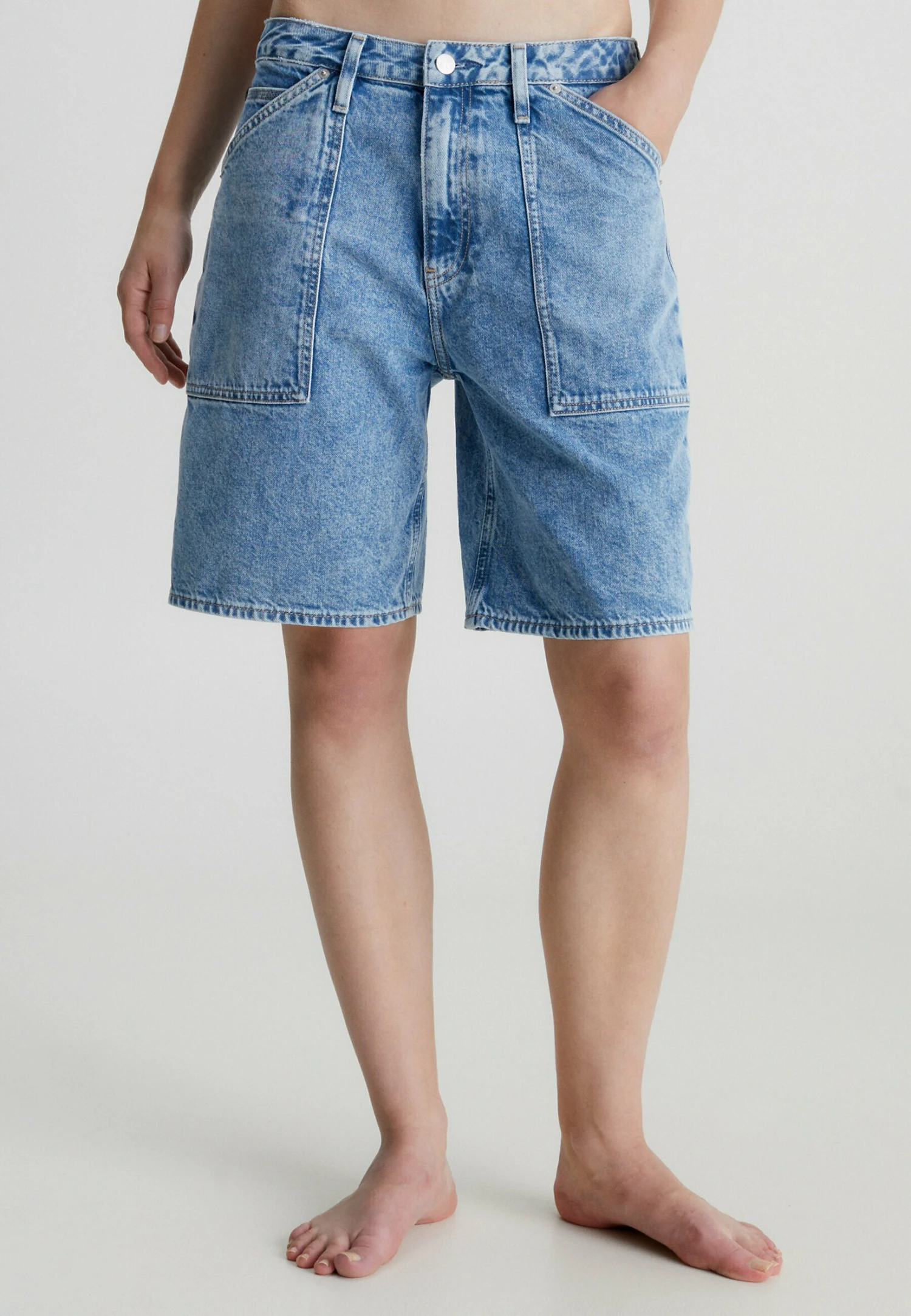 Calvin Klein Jeans Utility- Jeansshort - Denim Light - Afbeelding 2