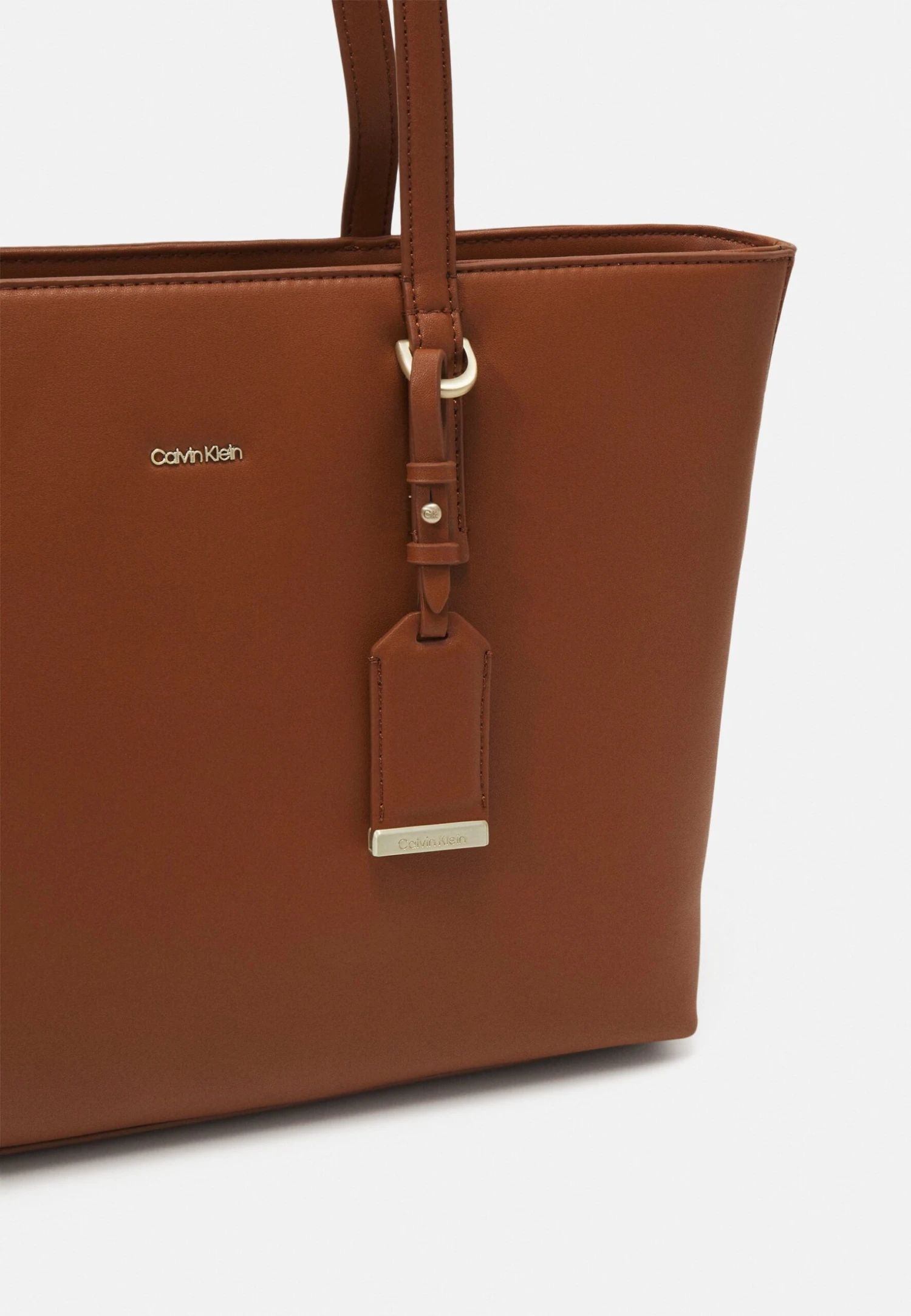 Calvin Klein Must Shopper Md - Handtas - Cognac - Afbeelding 4