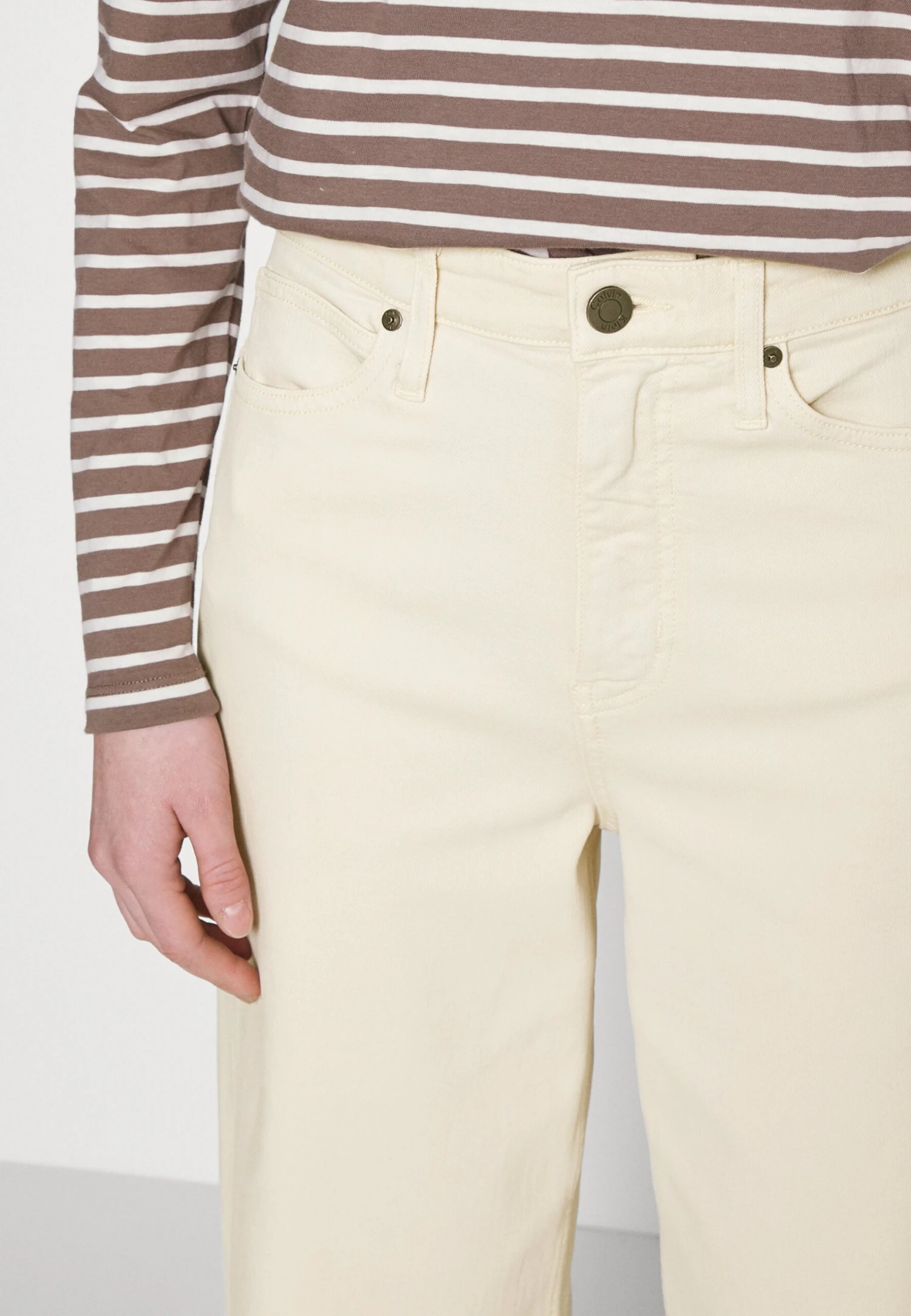 Calvin Klein Wide- Bootcut Jeans - Denim Light - Afbeelding 4