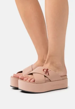 Calvin Klein Jeans Flatform Crissx - Muiltjes - Cafe Creme