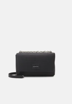 Calvin Klein Jeans Sculpted Flap Chain - Schoudertas - Black
