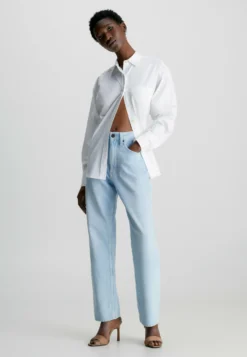 Calvin Klein Mid Rise Boyfriend- Straight Leg Jeans - Denim Light