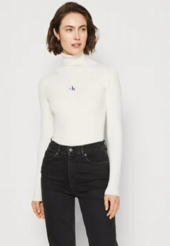 Calvin Klein Jeans Badge Roll Neck Sweater - Trui - Ivory