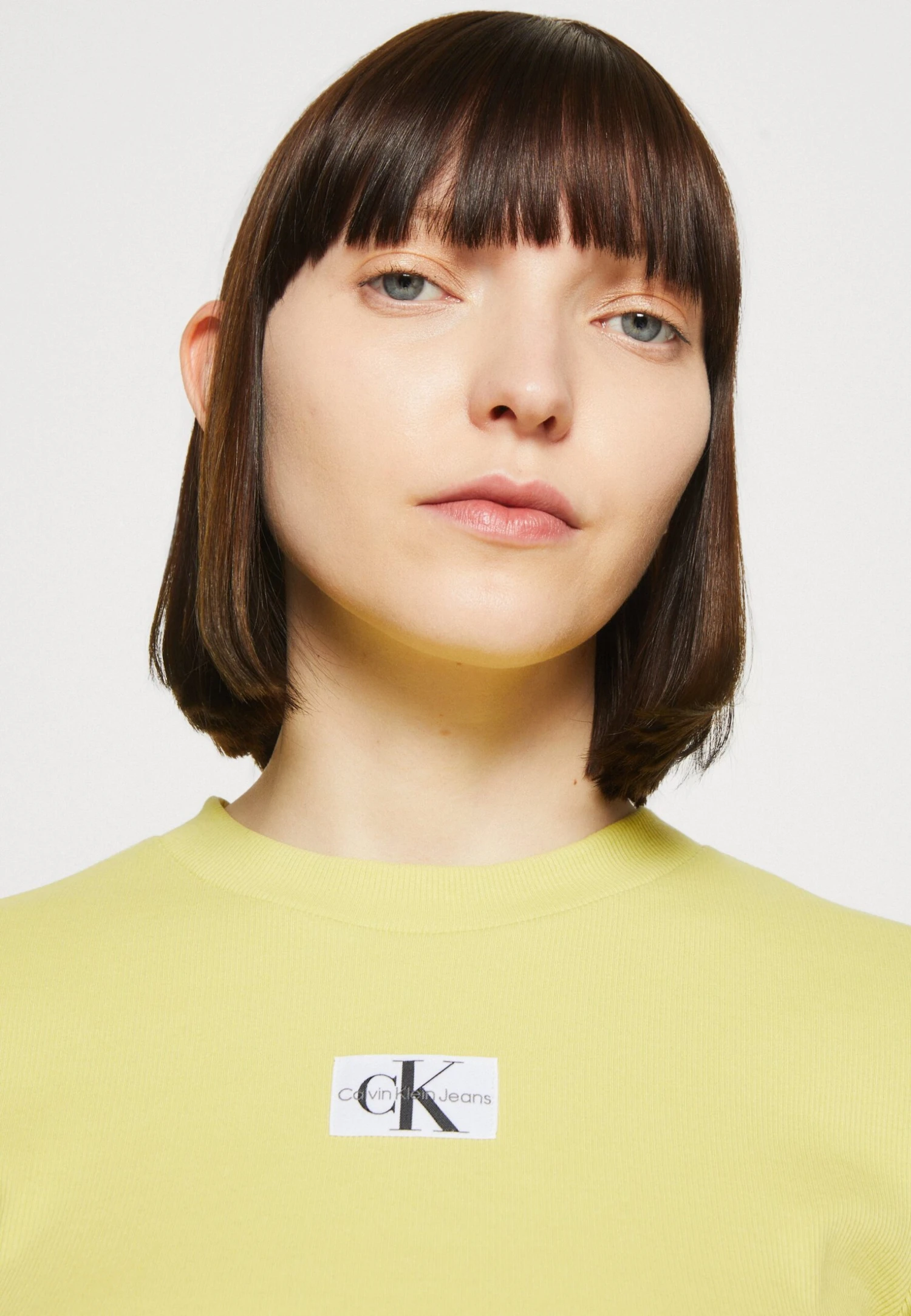 Calvin Klein Jeans Badge Short Sleeve Tee - T-Shirt Basic - Yellow Sand - Afbeelding 4