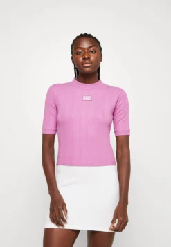 Calvin Klein Jeans Badge Short Sleeve Slim Tee - T-Shirt Basic - Iris Orchid