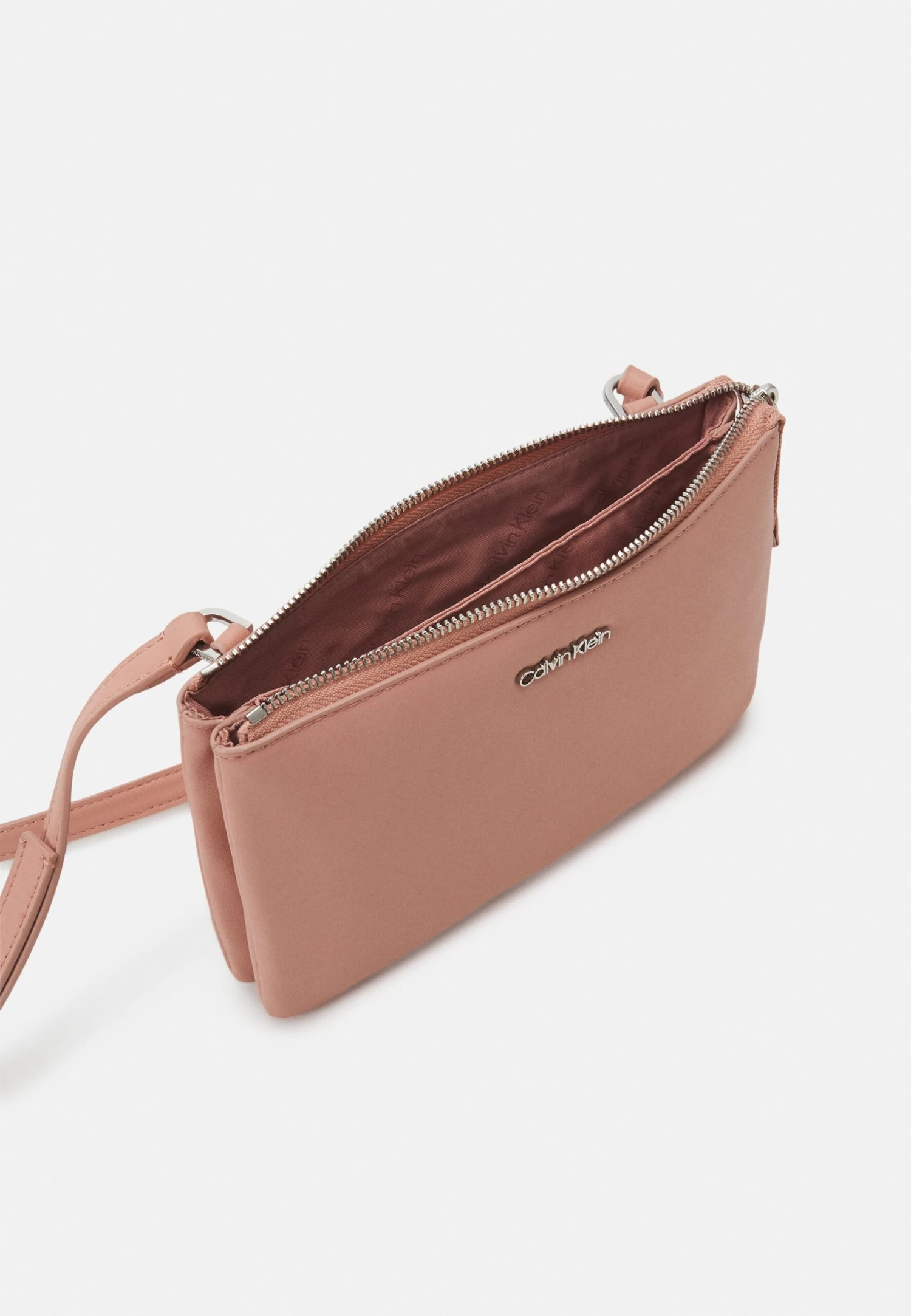 Calvin Klein Must Crossbody - Schoudertas - Café Au Lait - Afbeelding 3