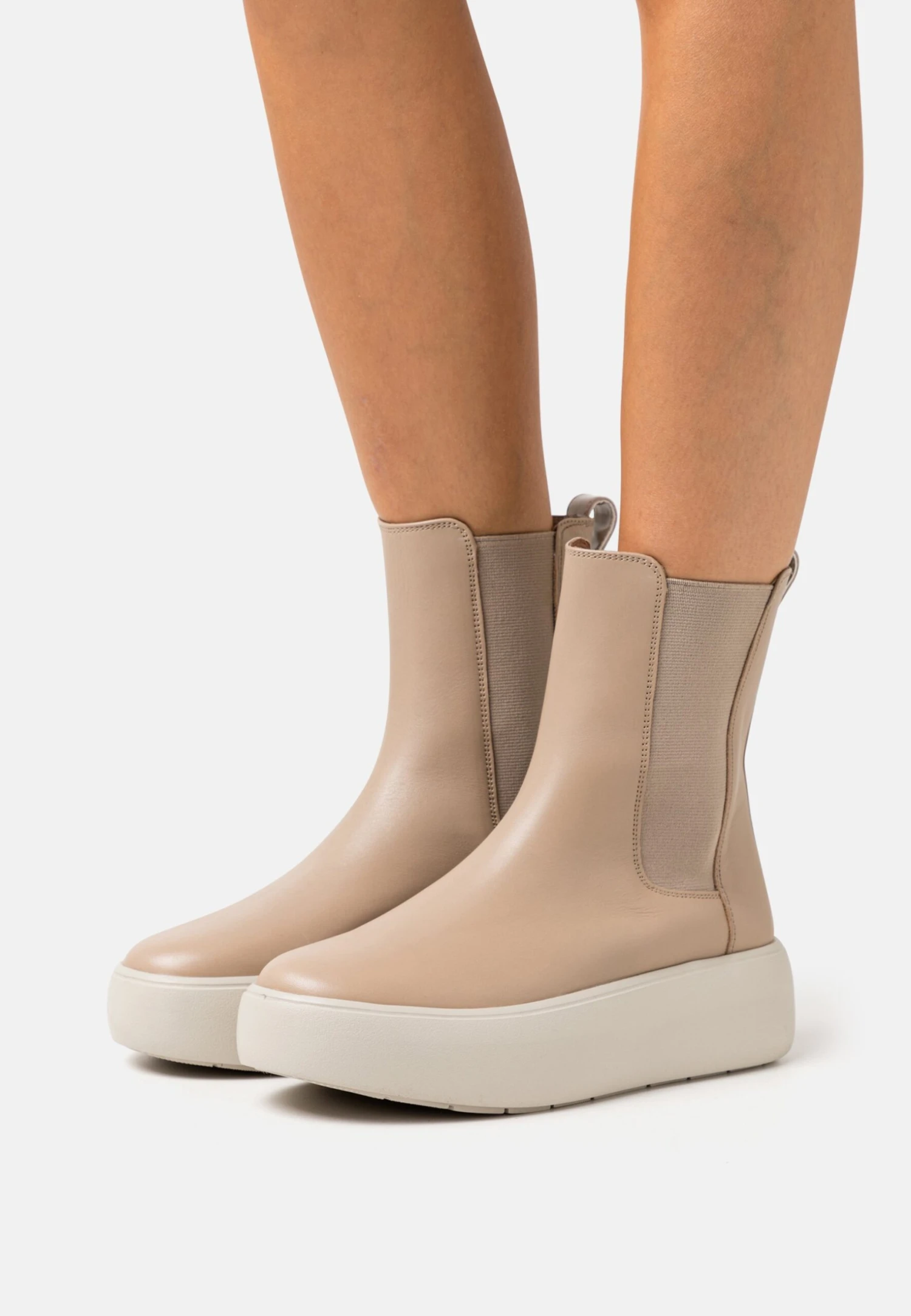 Calvin Klein Bubble Cup Chelsea - Enkellaarsjes Met Plateauzool - Silver