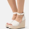 Calvin Klein Jeans Wedge Wide- Sandalen Met Hoge Hak - Ancient White