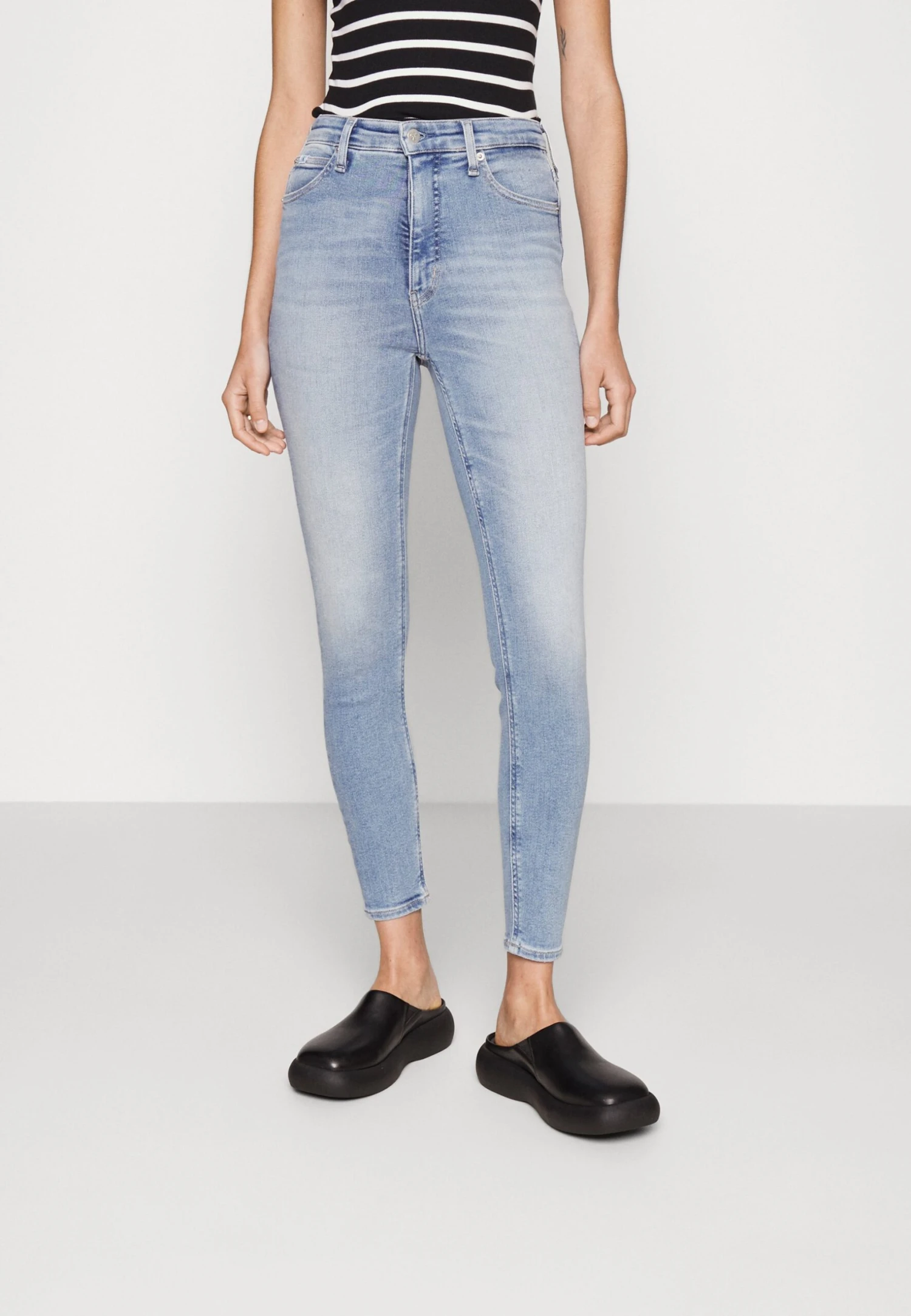 Calvin Klein Jeans High Rise Super Skinny Ankle - Jeans Skinny Fit - Denim Light