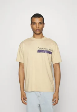 Calvin Klein Jeans Layered Address Tee Unisex - T-Shirt Print - Beige