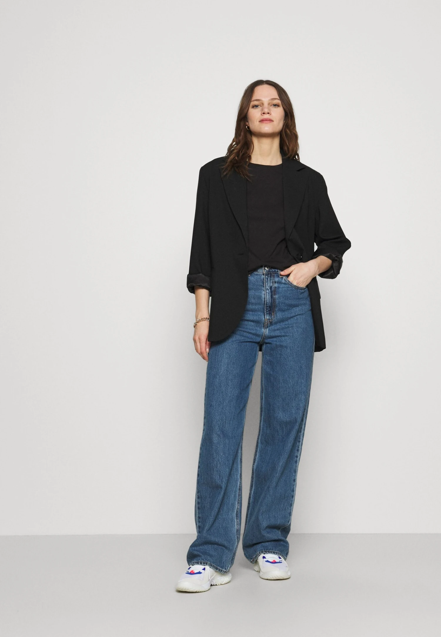 Calvin Klein Small Neck- T-Shirt Basic - Black - Afbeelding 2