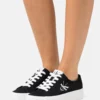 Calvin Klein Jeans Flatform Essential Mono - Sneakers Laag - Black