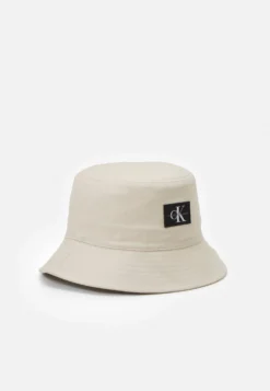 Calvin Klein Jeans Mono Logo Patch Bucket Hat Unisex - Hoed - Classic Beige
