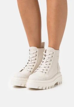 Calvin Klein Jeans Laceup Boot - Enkellaarsjes Met Plateauzool - Eggshell
