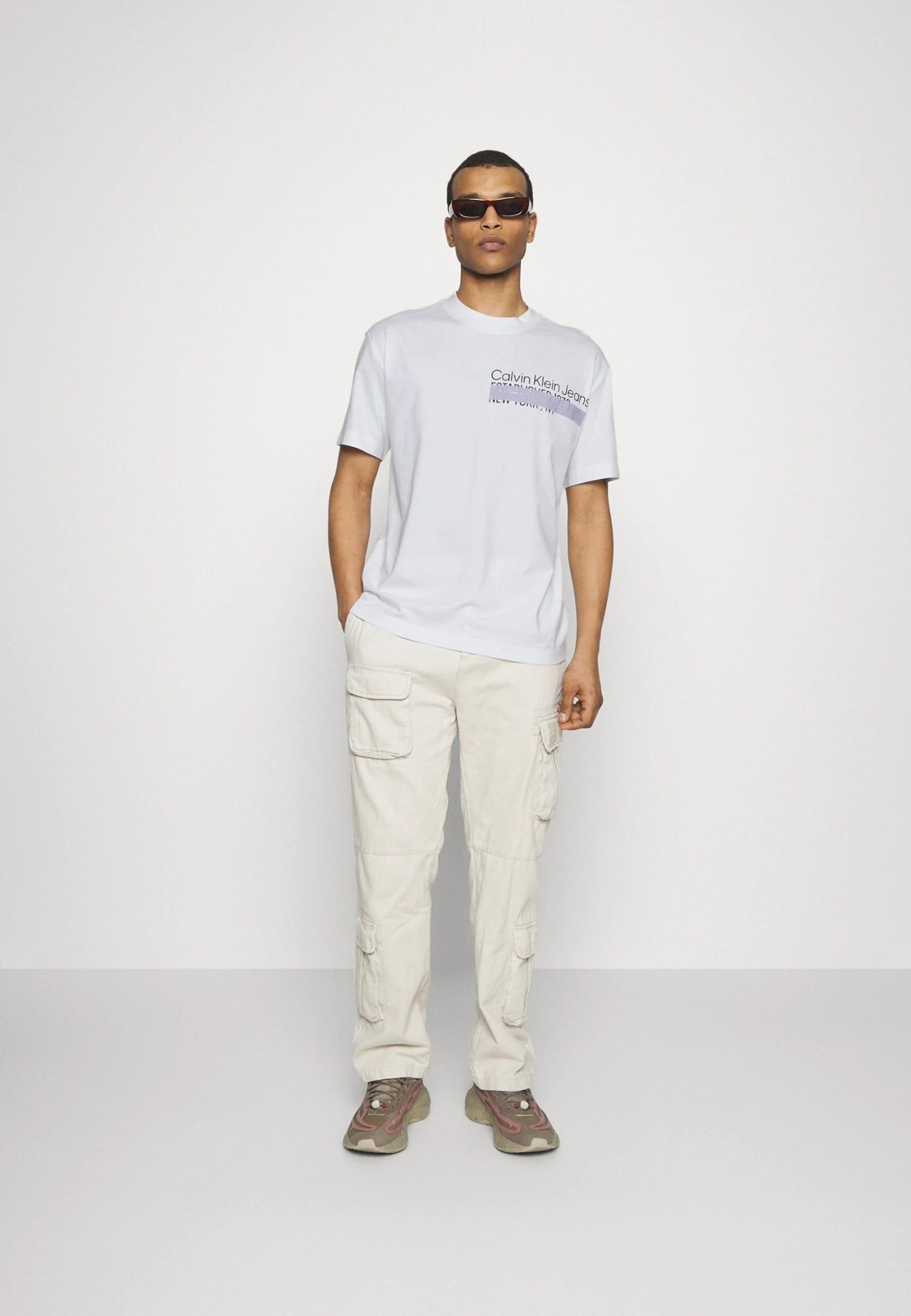 Calvin Klein Jeans Layered Address Tee Unisex - T-Shirt Print - Bright White - Afbeelding 2