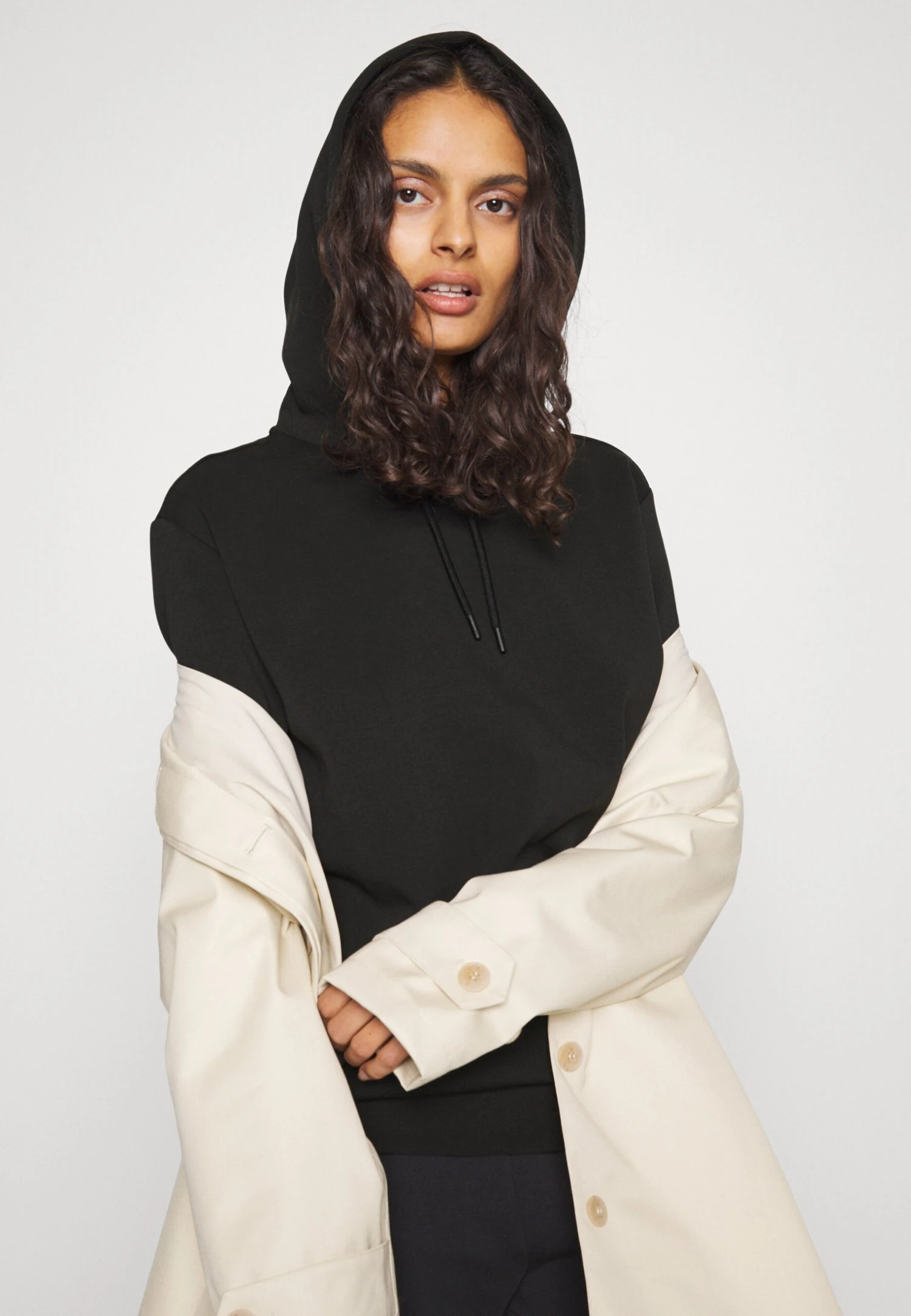 Calvin Klein Minimal Logo Hoodie - Sweater - Black - Afbeelding 4