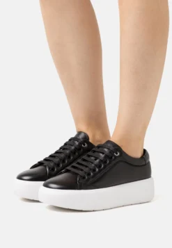 Calvin Klein Bubble Cupsole Lace Up - Sneakers Laag - Black