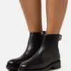 Calvin Klein Boot - Korte Laarzen - Black
