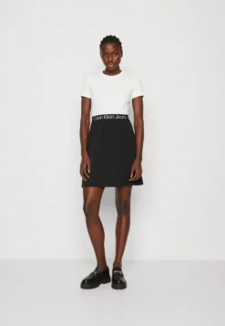 Calvin Klein Jeans Logo Elastic Dress - Jerseyjurk - Ancient White/Black